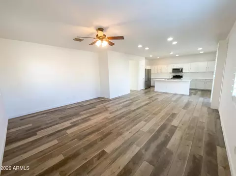 Living - 3940 E Blue Spruce Ln, Gilbert, AZ 85298 photo 4 of 9