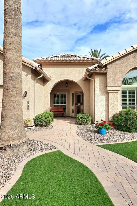 2736 E Brookwood Ct, Phoenix, AZ 85048 photo 4