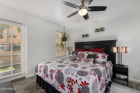 Bedroom - 1333 E Morten Ave #117, Phoenix, AZ 85020 photo 1 of 3