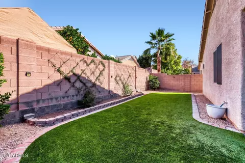 Exterior - 4036 E Angela Dr, Phoenix, AZ 85032 photo 4 of 6