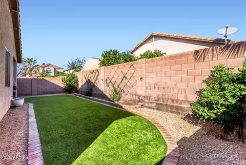 Exterior - 4036 E Angela Dr, Phoenix, AZ 85032 photo 3 of 6
