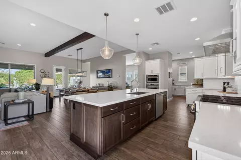 Kitchen - 10326 E Beta Ave, Mesa, AZ 85212 photo 3 of 8