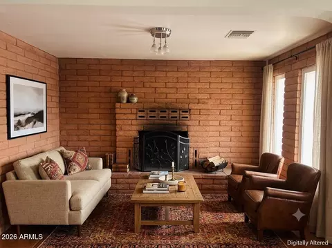 1621 S Marilyn Ann Dr, Tempe, AZ 85281