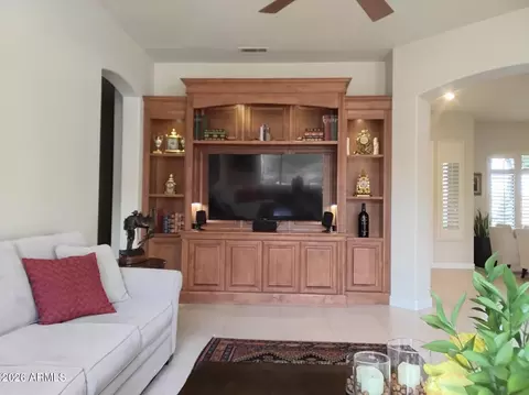 Living - 4214 E Kirkland Rd, Phoenix, AZ 85050 photo 4 of 9