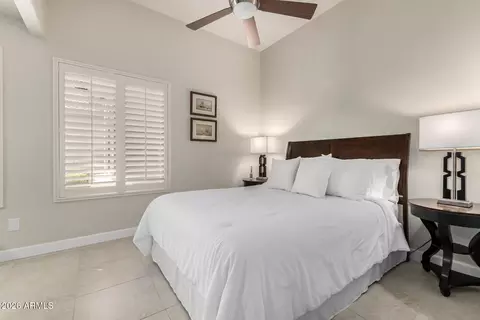 Bedroom - 4214 E Kirkland Rd, Phoenix, AZ 85050 photo 4 of 6