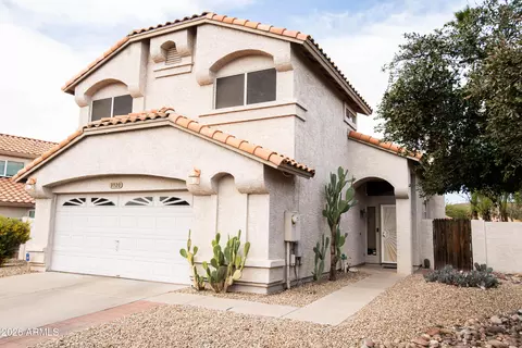 3920 E South Fork Dr, Phoenix, AZ 85044 photo 2