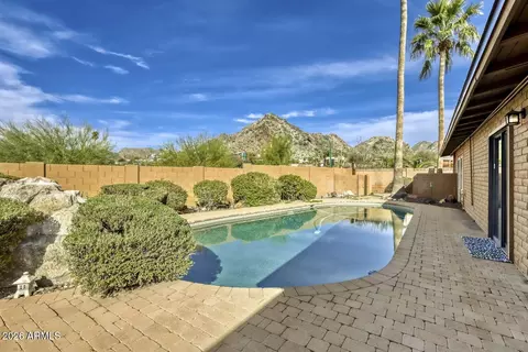 Exterior - 2308 E Lamar Rd, Phoenix, AZ 85016 photo 2 of 6