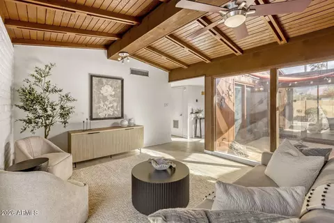 Living - 2308 E Lamar Rd, Phoenix, AZ 85016 photo 1 of 4