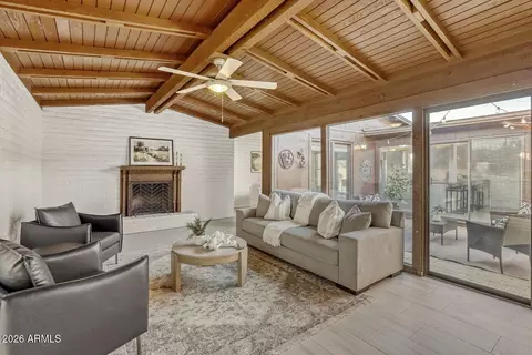 Living - 2308 E Lamar Rd, Phoenix, AZ 85016 photo 3 of 4