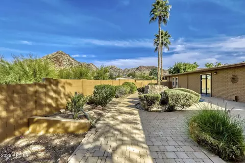 Exterior - 2308 E Lamar Rd, Phoenix, AZ 85016 photo 4 of 6