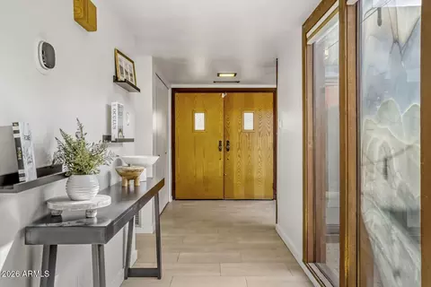 Entry Way - 2308 E Lamar Rd, Phoenix, AZ 85016 photo 1 of 1