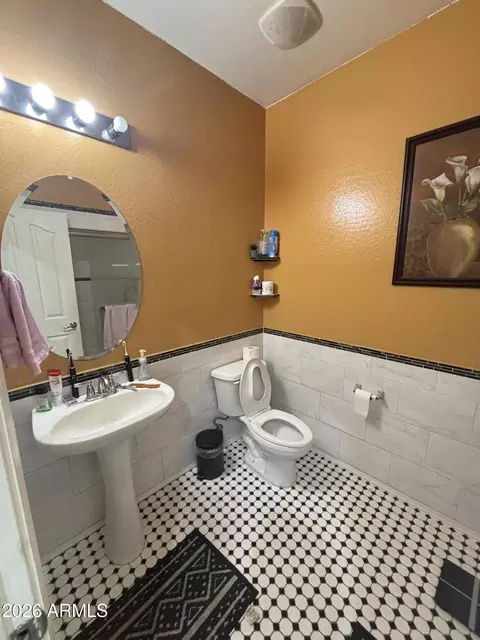 Bath - 3296 E Oakland St, Gilbert, AZ 85295 photo 4 of 5