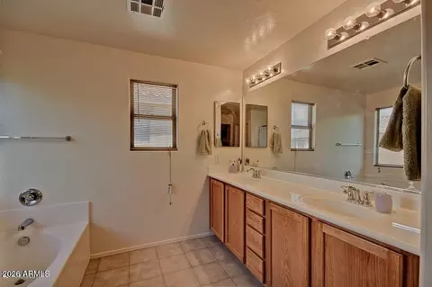 Bath - 3296 E Oakland St, Gilbert, AZ 85295 photo 2 of 5