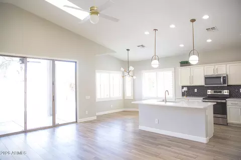 4612 E Mountain Vista Dr, Phoenix, AZ 85048 photo 11