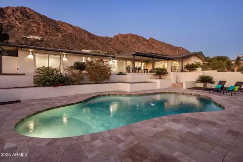 Exterior - 5518 E Rockridge Rd, Phoenix, AZ 85018 photo 1 of 10