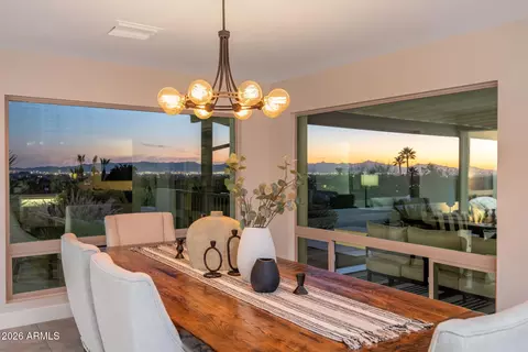 Dining - 5518 E Rockridge Rd, Phoenix, AZ 85018 photo 5 of 5