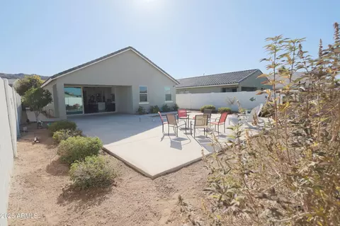 Exterior - 2318 E Harwell Rd, Phoenix, AZ 85042 photo 6 of 15