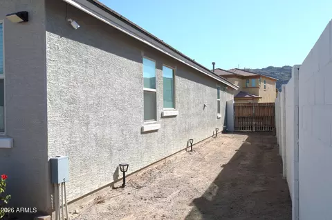 Exterior - 2318 E Harwell Rd, Phoenix, AZ 85042 photo 13 of 15