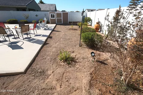 Exterior - 2318 E Harwell Rd, Phoenix, AZ 85042 photo 7 of 15