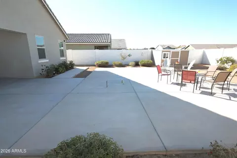 Exterior - 2318 E Harwell Rd, Phoenix, AZ 85042 photo 5 of 15