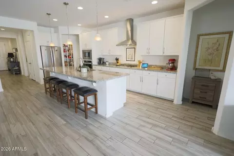 Kitchen - 2318 E Harwell Rd, Phoenix, AZ 85042 photo 2 of 11