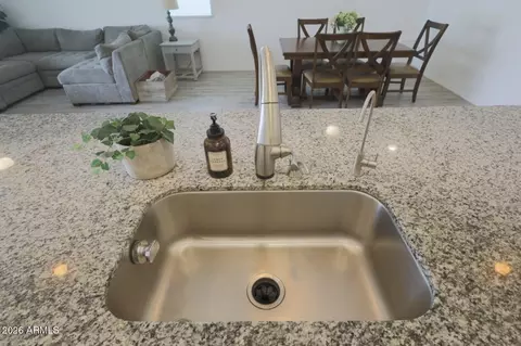 Kitchen - 2318 E Harwell Rd, Phoenix, AZ 85042 photo 9 of 11