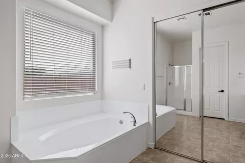 Bath - 3111 E Canyon Creek Dr, Gilbert, AZ 85295 photo 2 of 4