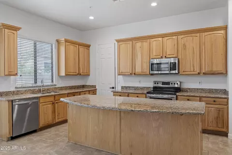 Kitchen - 3111 E Canyon Creek Dr, Gilbert, AZ 85295 photo 1 of 4