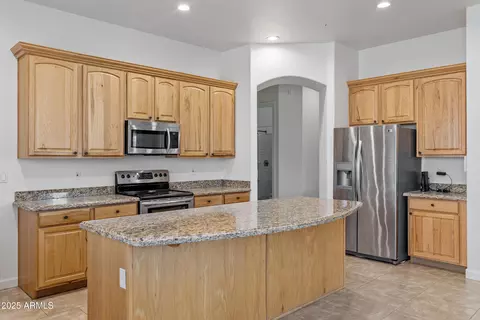 Kitchen - 3111 E Canyon Creek Dr, Gilbert, AZ 85295 photo 2 of 4