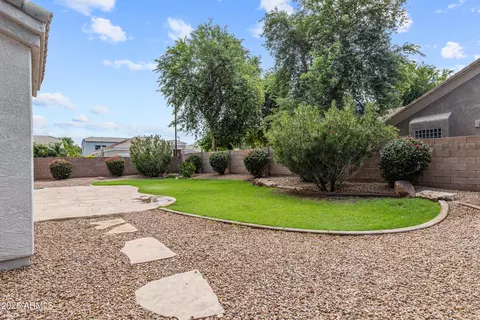 Exterior - 3111 E Canyon Creek Dr, Gilbert, AZ 85295 photo 5 of 7