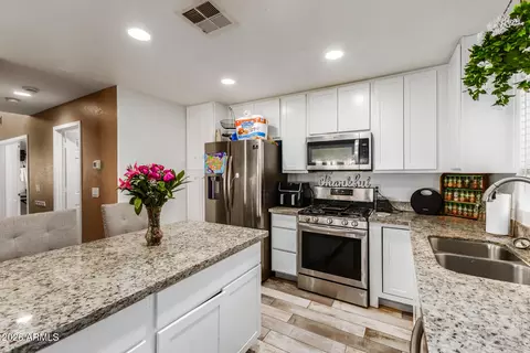 Kitchen - 2910 E Windsong Dr, Phoenix, AZ 85048 photo 5 of 5