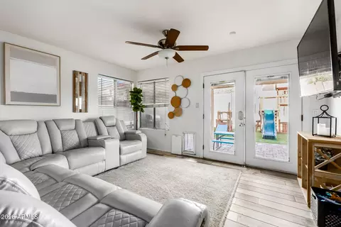 Living - 2910 E Windsong Dr, Phoenix, AZ 85048 photo 1 of 2