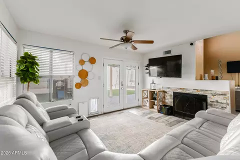 Living - 2910 E Windsong Dr, Phoenix, AZ 85048 photo 2 of 2