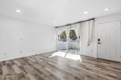 Living - 3411 N 12th Pl #2, Phoenix, AZ 85014 photo 2 of 4