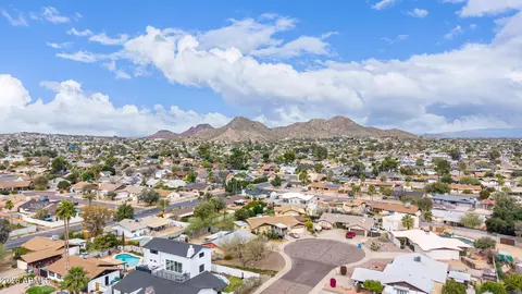View/Area - 2826 E Cactus Rd, Phoenix, AZ 85032 photo 9 of 10