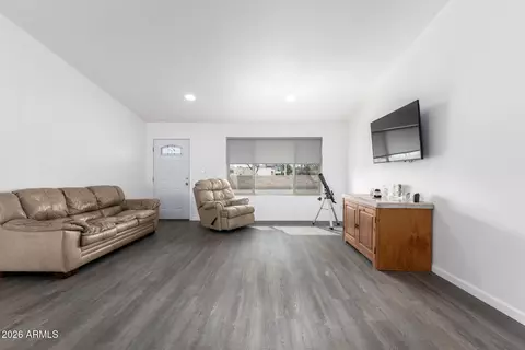 Living - 2826 E Cactus Rd, Phoenix, AZ 85032 photo 3 of 3