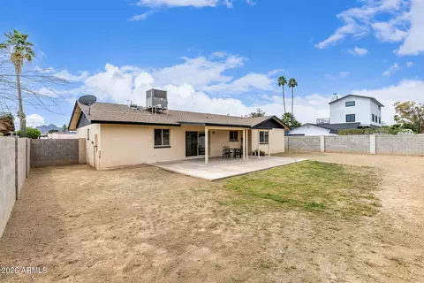 Exterior - 2826 E Cactus Rd, Phoenix, AZ 85032 photo 3 of 5
