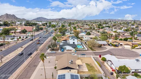 View/Area - 2826 E Cactus Rd, Phoenix, AZ 85032 photo 8 of 10