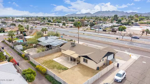 View/Area - 2826 E Cactus Rd, Phoenix, AZ 85032 photo 4 of 10