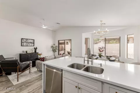 Kitchen - 4624 E Alfalfa Dr, Gilbert, AZ 85298 photo 3 of 3