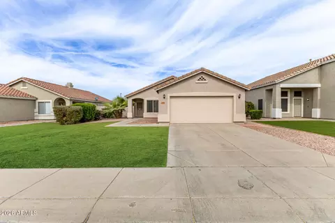 3136 E Desert Ln, Gilbert, AZ 85234