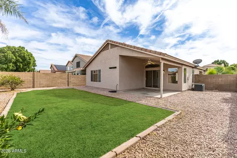 Exterior - 3136 E Desert Ln, Gilbert, AZ 85234 photo 2 of 2