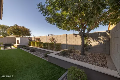 Exterior - 4260 E Jones St, Gilbert, AZ 85295 photo 16 of 20