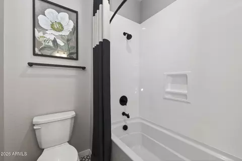 Bath - 4260 E Jones St, Gilbert, AZ 85295 photo 5 of 5