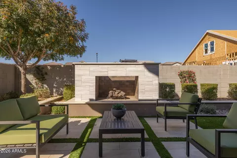 Exterior - 4260 E Jones St, Gilbert, AZ 85295 photo 14 of 20