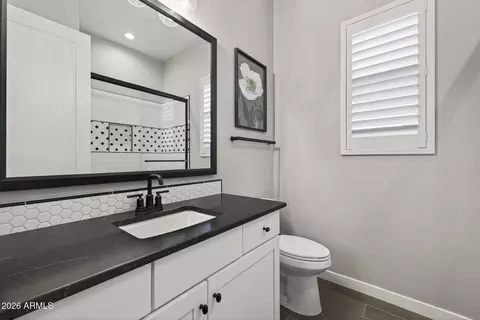 Bath - 4260 E Jones St, Gilbert, AZ 85295 photo 3 of 5