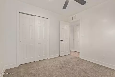 Bedroom - 1514 E Turquoise Ave, Phoenix, AZ 85020 photo 3 of 6
