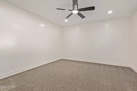 Bedroom - 1514 E Turquoise Ave, Phoenix, AZ 85020 photo 1 of 6