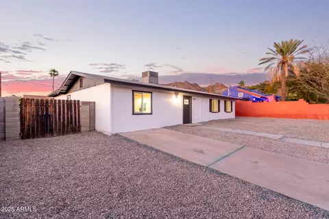Exterior - 1514 E Turquoise Ave, Phoenix, AZ 85020 photo 2 of 11