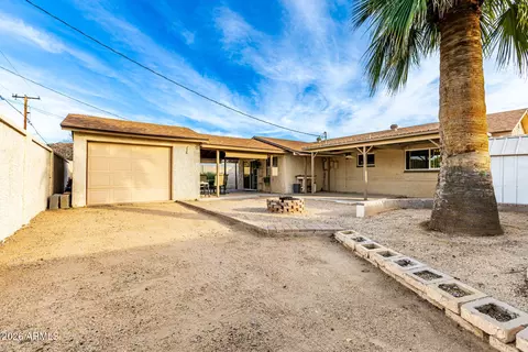 Exterior - 1002 E Orchid Ln, Phoenix, AZ 85020 photo 9 of 11